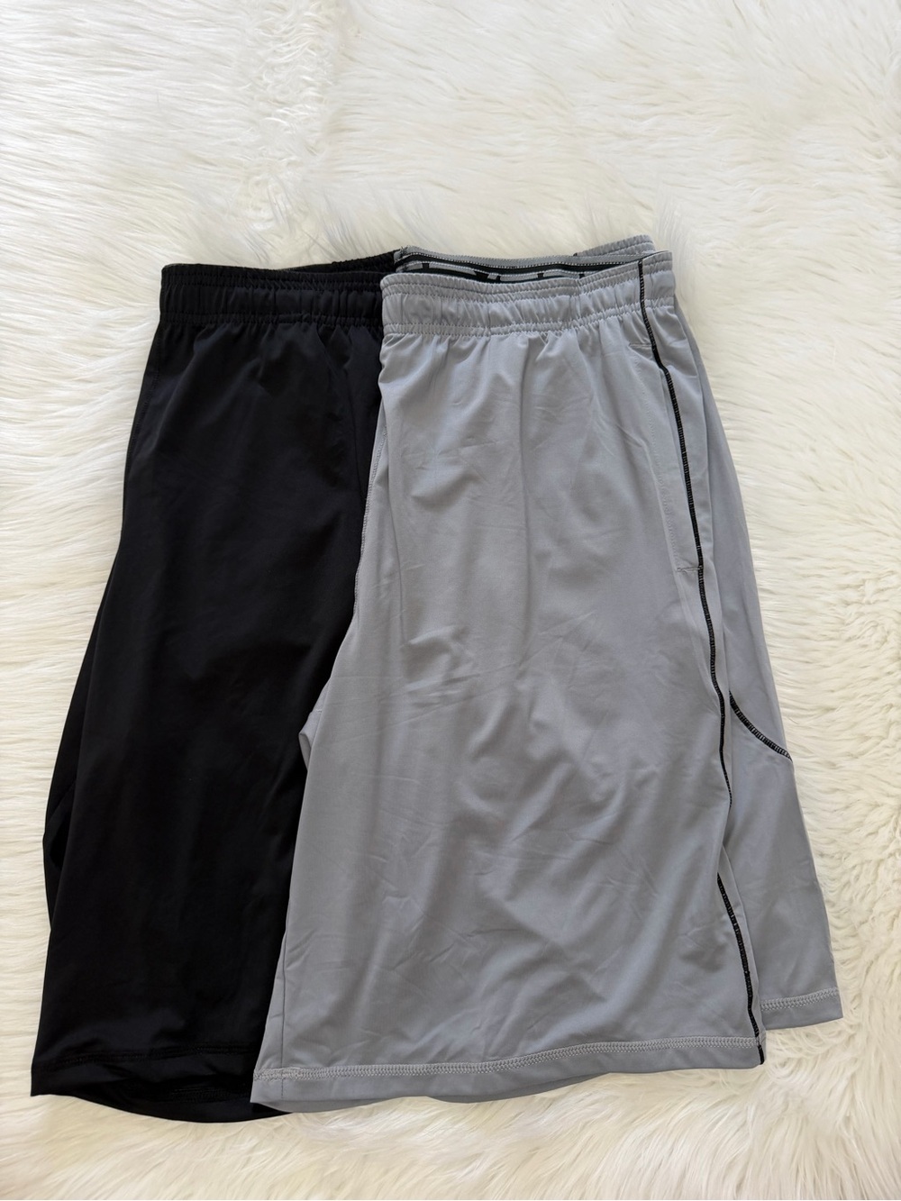 Two! Devops Athletic Performance Shorts Sz L-Black & Light Gray